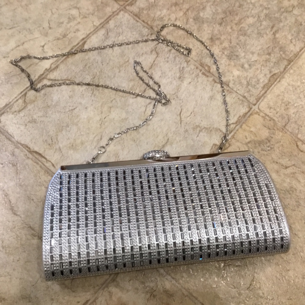 Elegant Silver Clutch Bag / Evening Purse